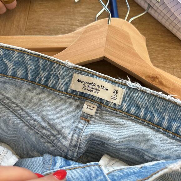 Abercrombie & Fitch The 90's Straight Ultra High Rise Jeans Blue 26 - Picture 9 of 10